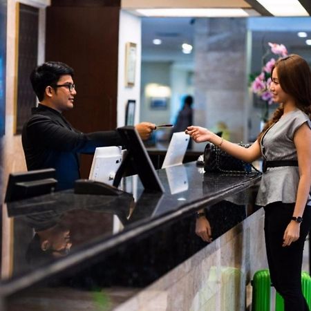 Garuda Plaza Hotel Medan Dış mekan fotoğraf