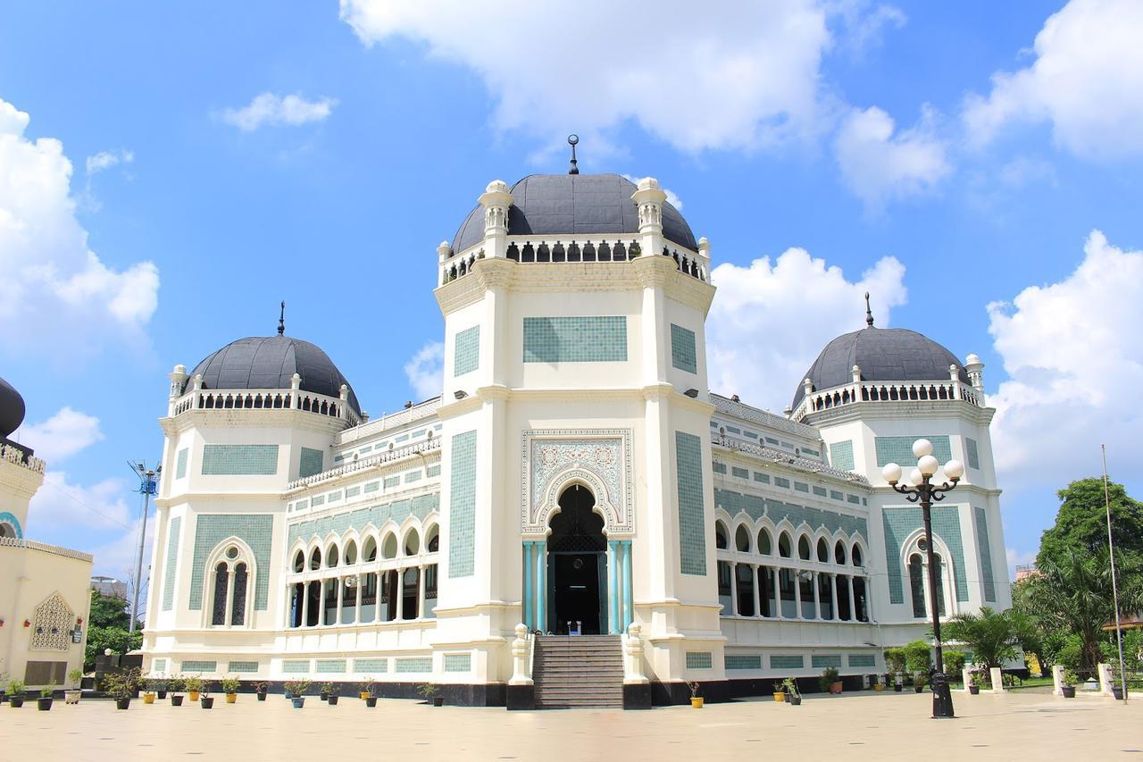 Garuda Plaza Hotel Medan Dış mekan fotoğraf