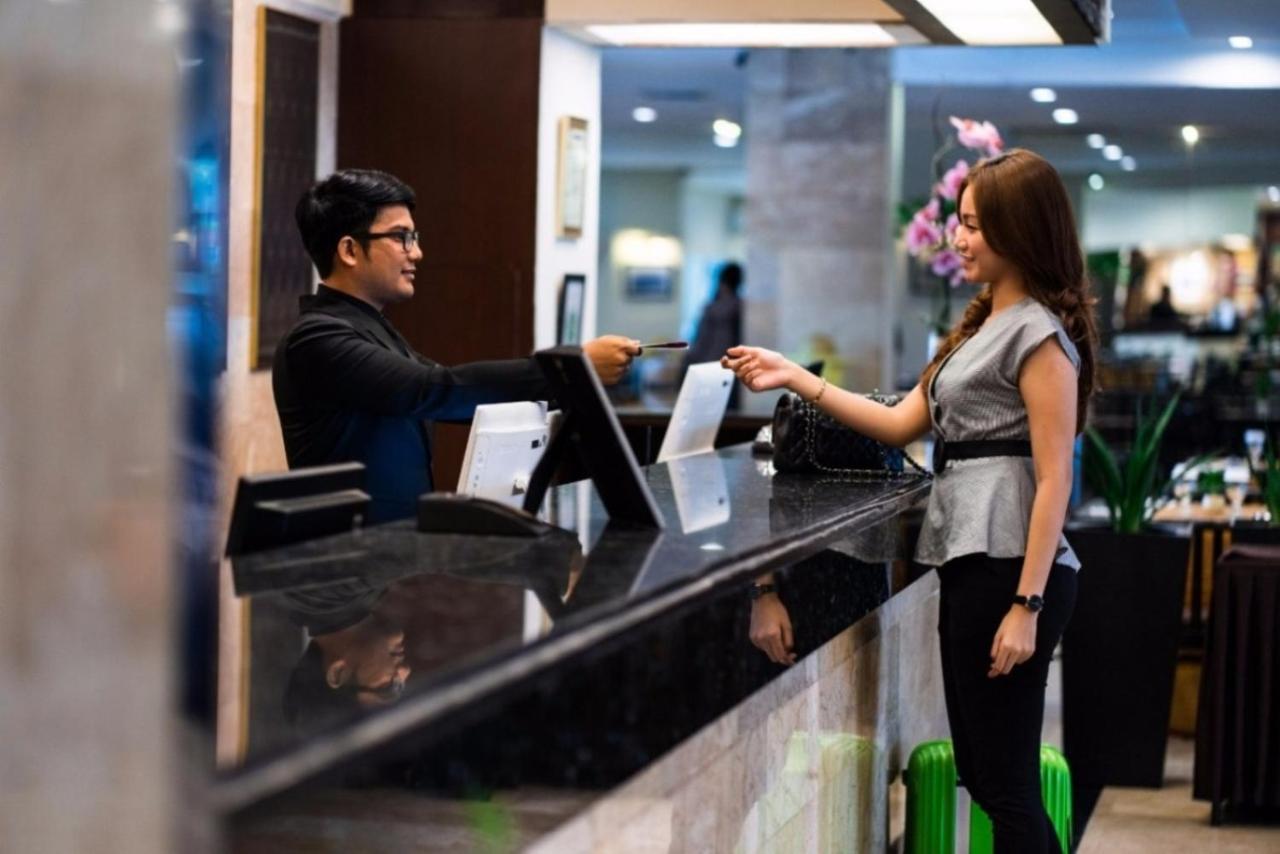 Garuda Plaza Hotel Medan Dış mekan fotoğraf